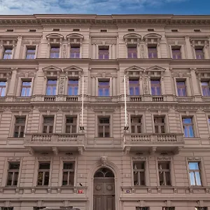 Rimska 14 4*, Praga República Checa